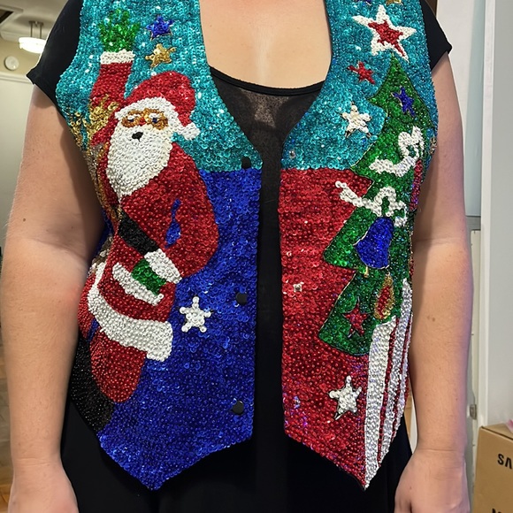 Santa sequin vest - Picture 6 of 10